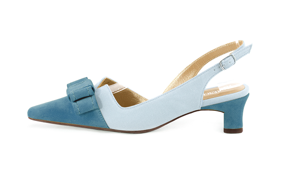 French elegance and refinement for these peacock blue dress slingback shoes, with a knot, 
                available in many subtle leather and colour combinations. The pretty French spirit of this beautiful pump will accompany your steps nicely and comfortably.
To be personalized or not, with your materials and colors.  
                Matching clutches for parties, ceremonies and weddings.   
                You can customize these shoes to perfectly match your tastes or needs, and have a unique model.  
                Choice of leathers, colours, knots and heels. 
                Wide range of materials and shades carefully chosen.  
                Rich collection of flat, low, mid and high heels.  
                Small and large shoe sizes - Florence KOOIJMAN